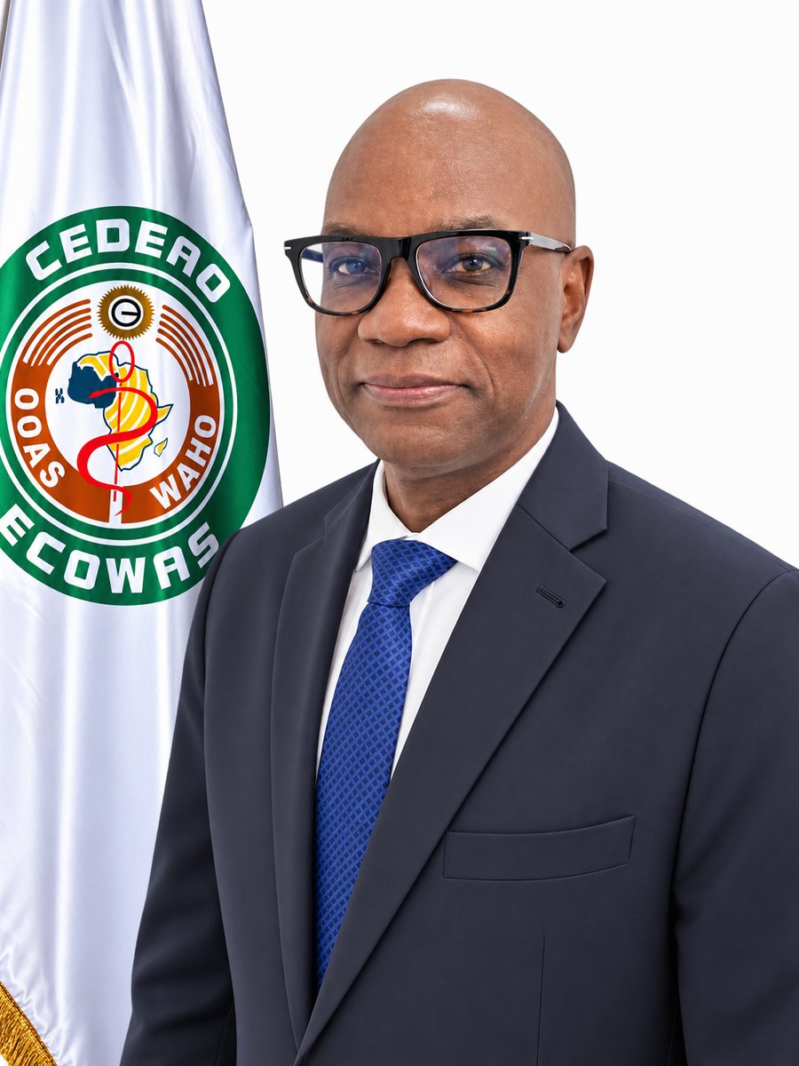 DG_OOASWAHO's tweet photo. Le Professeur Palokinam T. PITCHE prend ses fonctions à la tête de l’Organisation Ouest Africaine de la Santé (OOAS).

Depuis le 1er septembre 2026, il dirige l’OOAS avec pour mission de poursuivre le renforcement de la coopération sanitaire régionale et l’amélioration de la santé des populations de l’espace CEDEAO.

🔗 Découvrez son parcours et l’article complet :https://t.co/XtFHYi5JRC

#OOAS #WAHO #CEDEAO #ECOWAS #Santé #AfriqueDeLOuest