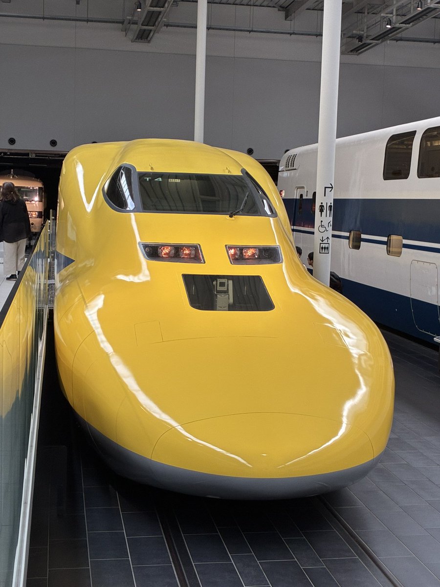 pepako0904's tweet photo. リニア鉄道館に行ってきたよ！
ちいかわのミニトートバッグの引換券無事もらえた☺️せっかくなので館内へ☺️私小さい頃から電車や新幹線、乗り物の展示物やジオラマ見るの結構好きなんだよね‼️楽しかった😆良かった‼️ https://t.co/gP8X9IiGHO