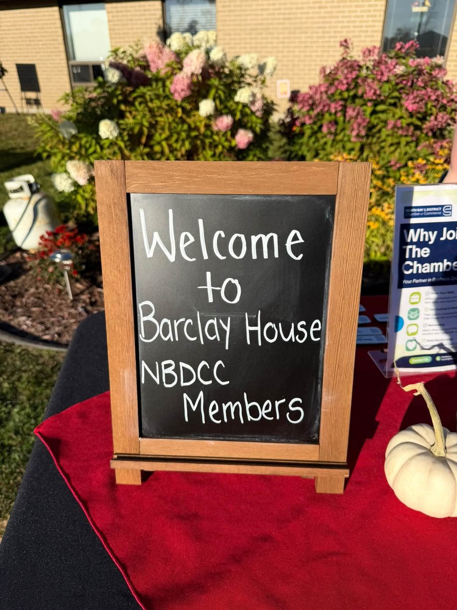 Matthew_Laker's tweet photo. Great to able to support the North Bay chamber of commerce , congratulations to winners of hockey tickets.
#northbayontario #battalion #groupbenefits #lifeinsurance . https://t.co/1158oWKHZq