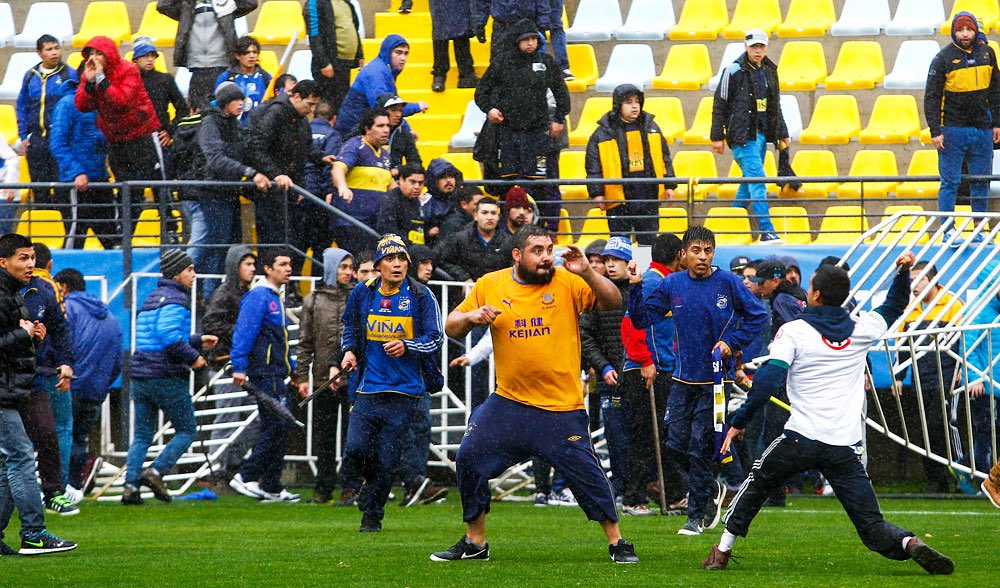 AlejandroQTA__'s tweet photo. “Como institución, Everton de Viña del Mar presentará a la brevedad una querella criminal contra todos quienes resulten
responsables de los actos vandálicos desarrollados en nuestro estadio.”

Jajaja son unos tipazos estos mexicanos! https://t.co/gIKWBo29f3
