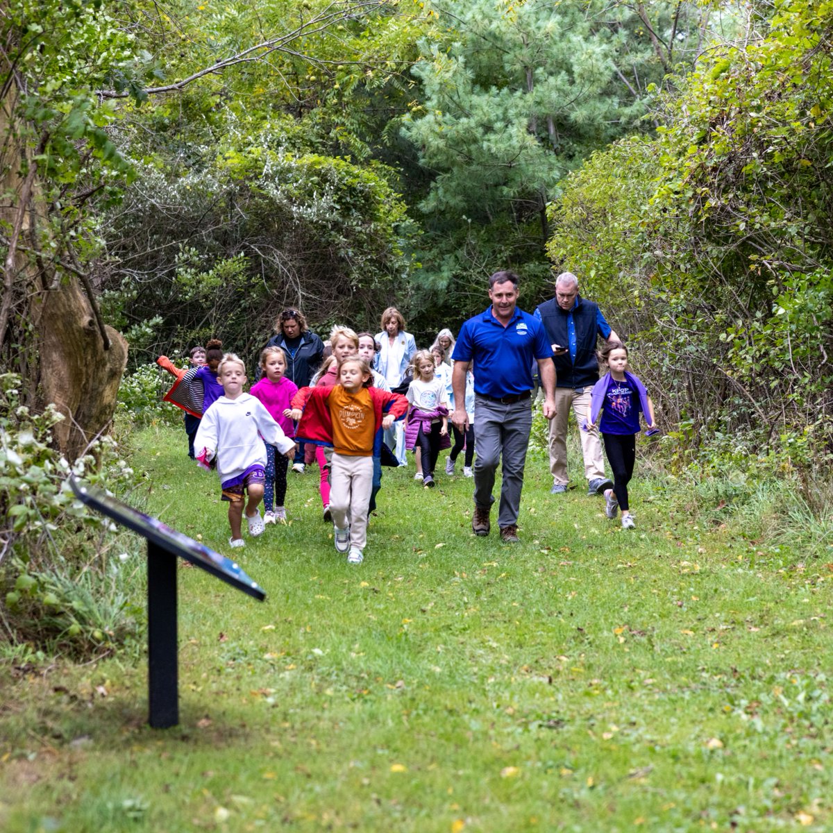 OHStateParks's tweet photo. Honoring Dolly Parton’s legacy as we open the newest Storybook Trail at East Harbor State Park — the 23rd in our state parks, inspired by Dolly Parton’s Imagination Library.

Thank you, Dolly, for inspiring generations of young readers. 📚🌟

More info: https://t.co/VjeMWddycZ https://t.co/8qgs7uosih