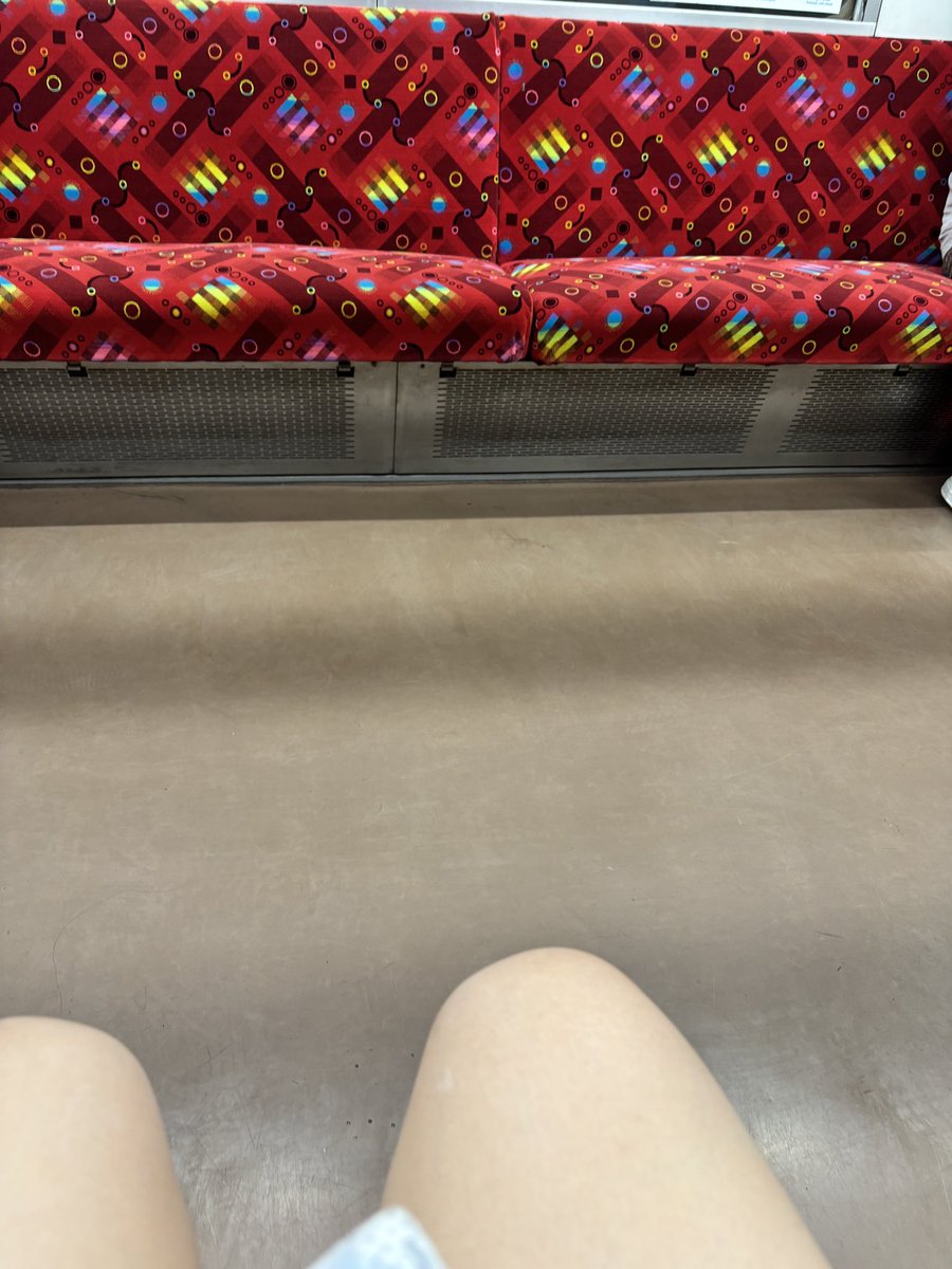 yourmelatonin_'s tweet photo. dah lama bgt ga naik krl 🥲🥲 https://t.co/uMenn6FQUu