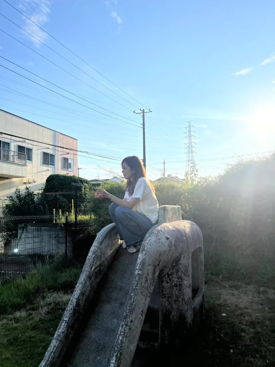 haruna_staff's tweet photo. 「ママがもうこの世界にいなくても　私の命の日記」
公開まであと1週間ですね！

写真は、スチール撮影の時のオフショットです🌻
どんな写真になっているのかは、ママせか公式SNSをチェックしてください！✅
@mamaseka_movie 

#ママがもうこの世界にいなくても 
#ママせか 
#ママせかを届けたい https://t.co/qZM3yx7dBr