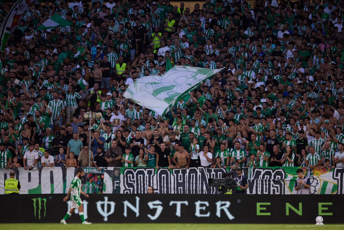 RealBetis_en's tweet photo. Real Betis Pics That Go Hard. https://t.co/ELxg8uVHv8