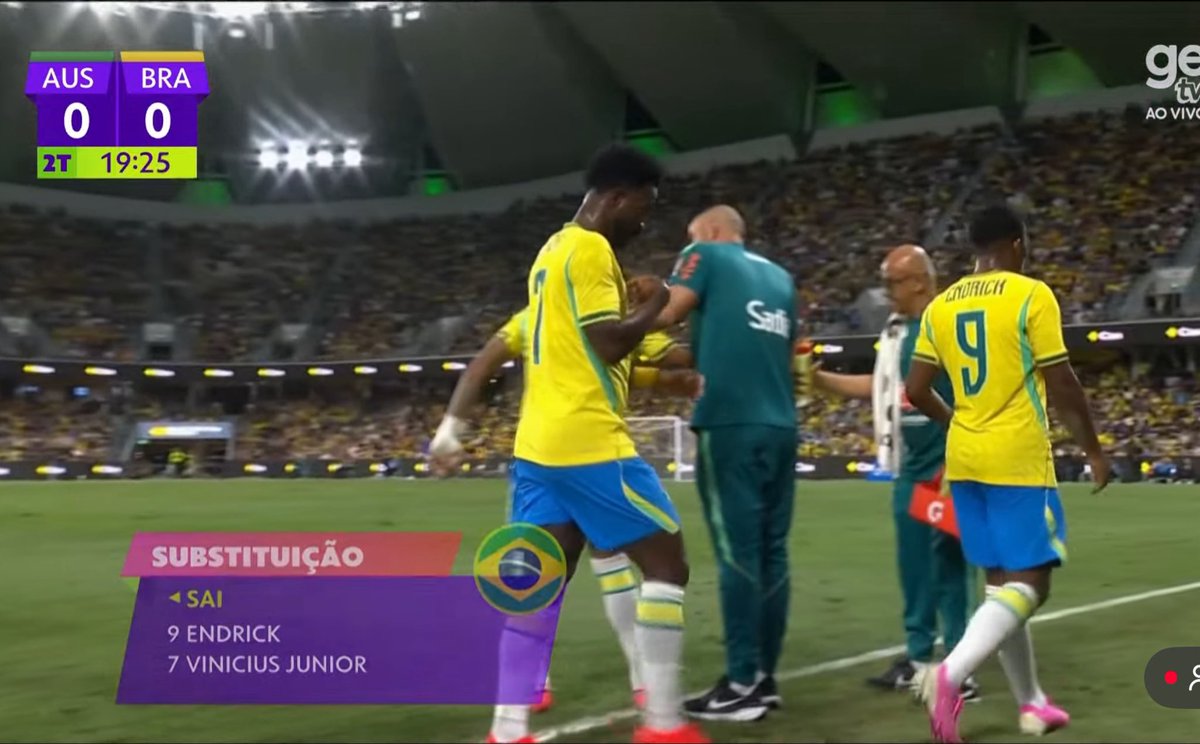 golsdobrasil1's tweet photo. Jogo muito ruim de Vini e Endrick.

📸 Reprodução/GETV https://t.co/omo5rGimUW