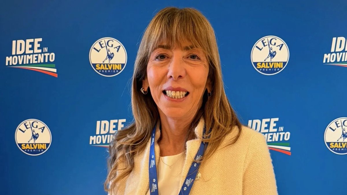metisnews2's tweet photo. 😡 Suppletive, nucleare e donne: Minasi rilancia la linea della Lega. #Minasi #ReggioCalabria #Elezioni #Roscioli #Vannacci #Tajani #Nucleare #Centrodestra #Giannetta #Delega ↓ https://t.co/TWfsCIddsb https://t.co/OJqaiMBPpk