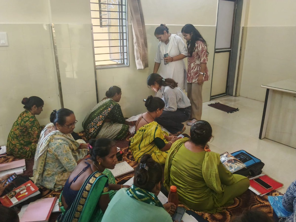 ddojamnagar2's tweet photo. પ્રાથમિક આરોગ્ય કેન્દ્ર સમાણાની મુલાકાત સહ ઉપસ્થિત આશા વર્કર બહેનો સાથે આરોગ્ય જાગૃતિ પ્રચાર-પ્રસાર, સગર્ભા સ્ત્રીઓની નોંધણી, બાળ આરોગ્ય તપાસ, રસીકરણ,વાડી વિસ્તારમાં સઘન તપાસ અને ફિલ્ડ મુલાકાત દરમ્યાન પડતી મુશ્કેલીઓ અંગે માર્ગદર્શન સહ સુચનાઓ આપવામાં આવી.

@CMOGuj @Bhupendrapbjp https://t.co/l5AbyvBlTT