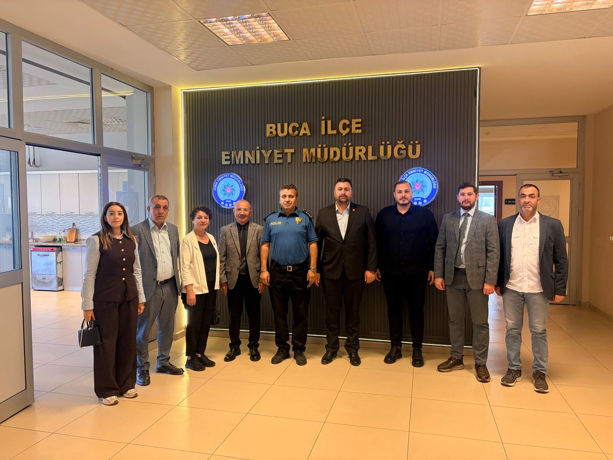 chpbucailce's tweet photo. Cumhuriyet Halk Partisi Buca İlçe Başkanlığı olarak, Buca İlçe Emniyet Müdürlüğümüzü ziyaret ettik.

Kamu kurumlarımızla karşılıklı iletişim ve dayanışmayı önemseyerek, Buca’mızın ortak meseleleri üzerine görüş alışverişinde bulunmayı sürdüreceğiz. https://t.co/gIKynXjuDN