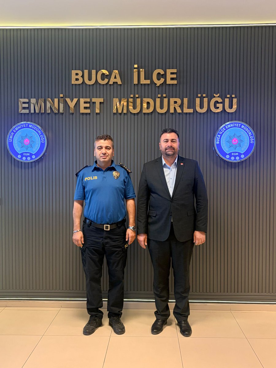 chpbucailce's tweet photo. Cumhuriyet Halk Partisi Buca İlçe Başkanlığı olarak, Buca İlçe Emniyet Müdürlüğümüzü ziyaret ettik.

Kamu kurumlarımızla karşılıklı iletişim ve dayanışmayı önemseyerek, Buca’mızın ortak meseleleri üzerine görüş alışverişinde bulunmayı sürdüreceğiz. https://t.co/gIKynXjuDN