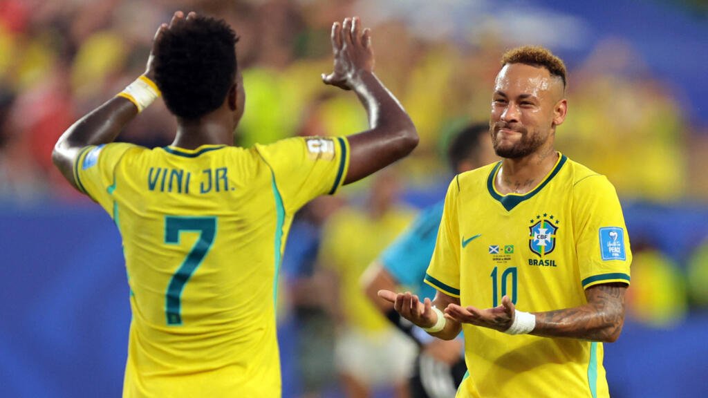 caetanosantista's tweet photo. Prefiro o Neymar sequelado, jogando com perna biônica e com um charuto na boca pra 2030, do que o Vinicius Jr. https://t.co/vVFMiEjqde