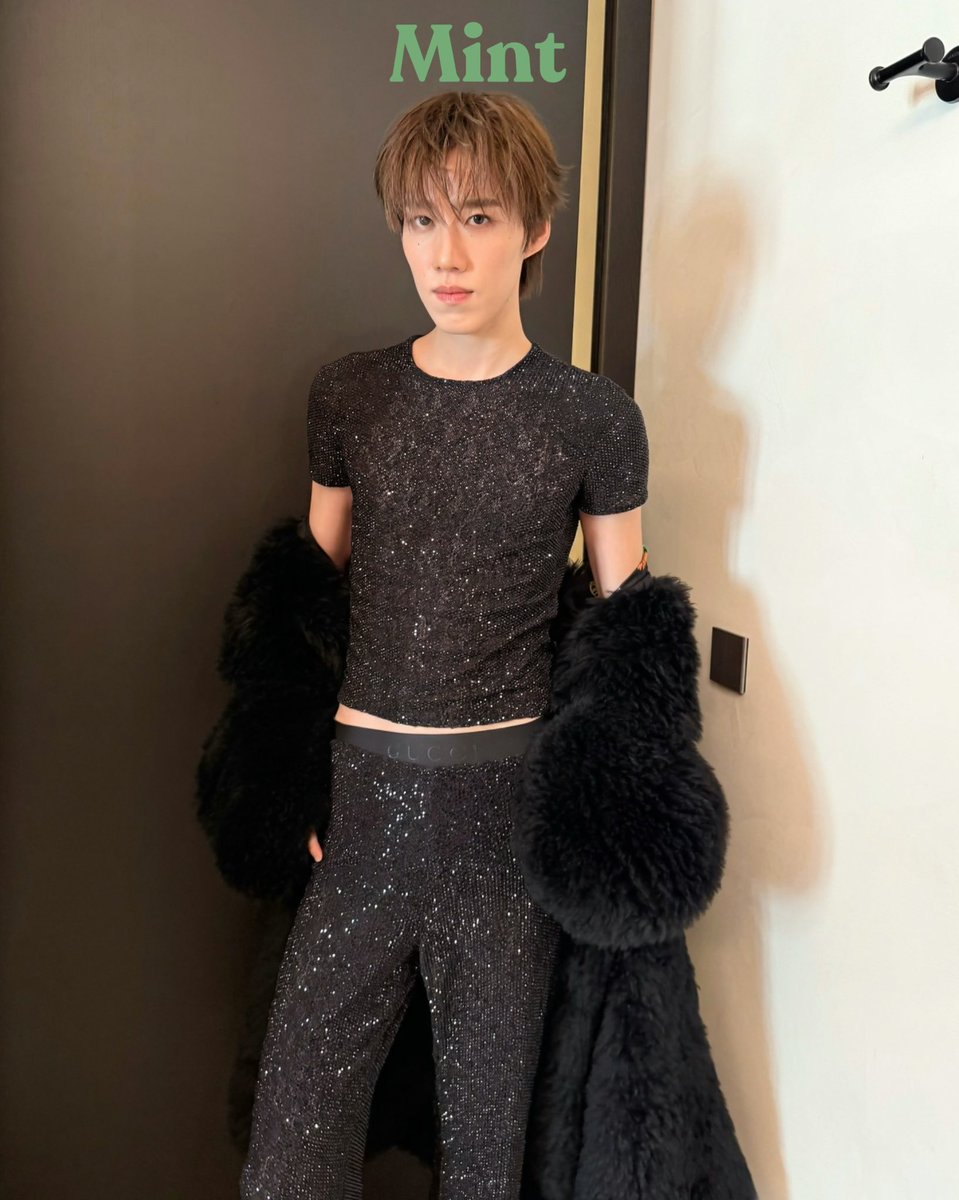 mintmag_th's tweet photo. ลุคนี้ผมเดรส! #MintReports เสิร์ฟโททัลลุคของ ‘พีพี’ Gucci Ambassador จาก Gucci Primavera และ Gucci Core พร้อมเตรียมชมโชว์คอลเล็กชั่น Spring/Summer 2027 ณ เมืองมิลาน ประเทศอิตาลี 💚

#GUCCISS27xPPKRIT
#PPKritt 
#Gucci 
#GucciTheStoreShow
#MintMagTH https://t.co/R6AMDghnwJ