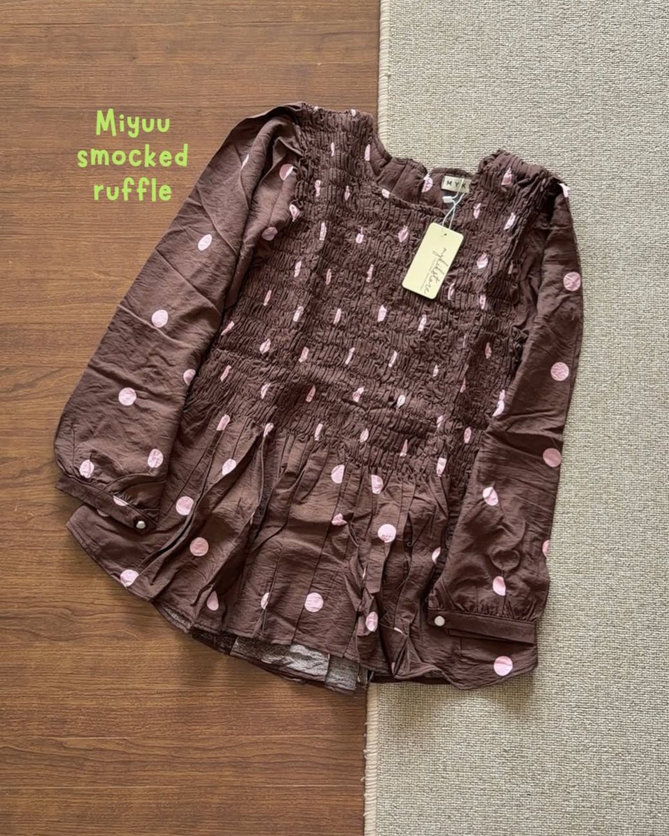 mosaiqt's tweet photo. crush cardi (avocado)
https://t.co/mvb5LYVJh5

miyuu smocked ruffle (chocodot)
https://t.co/Fr8lHWG4jR https://t.co/egK27FwN5U