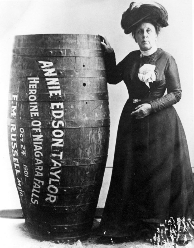 janeyellene's tweet photo. # OTD 24October 1901, Annie Edson Taylor celebrated her 63rd birthday by going over Niagara Falls in a barrel and surviving.

The former schoolteacher hoped the stunt would bring fame and fortune. Her specially reinforced and padded barrel had even been tested beforehand with a cat inside, which survived.

Thousands gathered as Annie disappeared over the 160-foot Horseshoe Falls. She emerged bruised but alive, becoming the first person known to survive the Falls in a barrel.

The fortune never came, and Annie later warned others not to attempt it.
#OnThisDay #History #NiagaraFalls