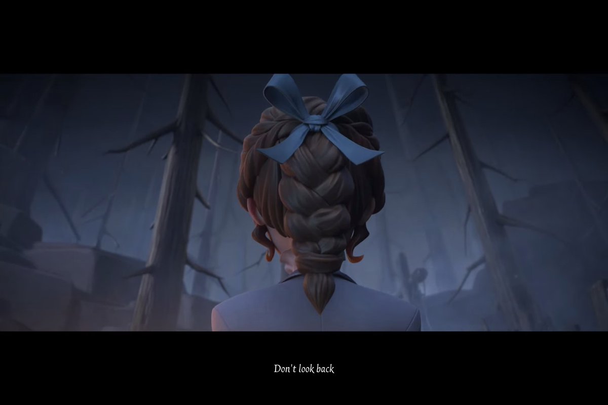 PrincessMiaMoon's tweet photo. Why everyone has to look back!! They literally said don't do it! https://t.co/i7QWsaDPzk