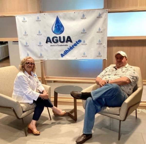 AlexEnLaLucha's tweet photo. Movimiento Político del Agua Adiherete 🤨✍️🤨 https://t.co/CjrVKH327b