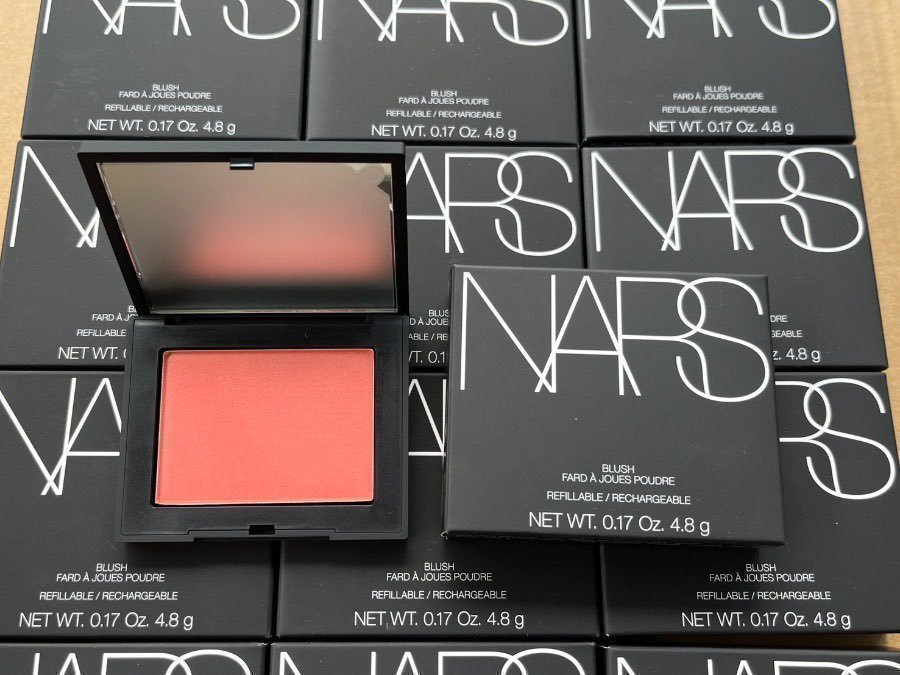 numjshop's tweet photo. ✨🍒พร้อมส่ง NARS Blush 4.8g.
No. Deep Throat / Torrid / Dolce Vita
🛒 750.-
#nars #นัมสต็อค https://t.co/jEOiYcONlD