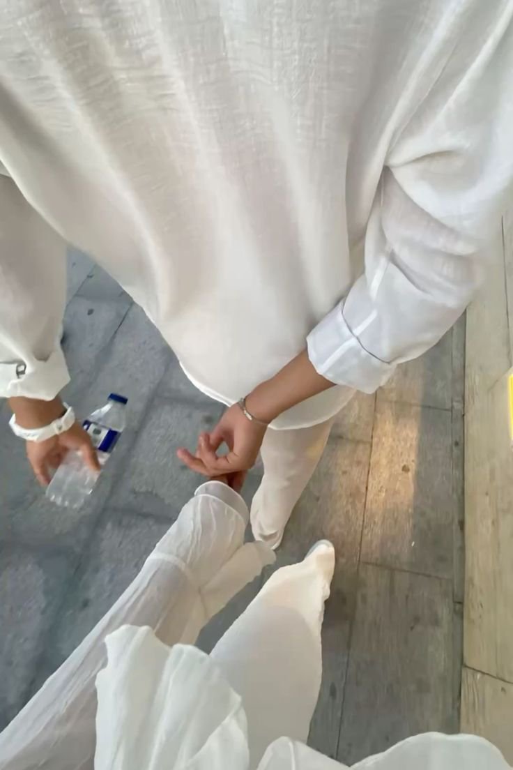 hanvjihoon's tweet photo. 𐙚 ../  sun   kissed   skin,   and   a   <pocket   full>   of   happy   memories   waiting   to   happen.   you   bring   out   the   brightest   version   of   me,   my   favorite   boy.  🏹💖 https://t.co/2aCXp21vHw