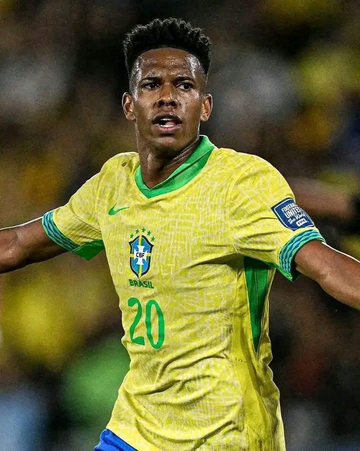 Pharm_Gatsy's tweet photo. Once you join Arsenal, the rough-play virus is instantly activated. 😭

My boy gave Brazil a beautiful lead, only for the goal to get chalked off because Bruno Guimarães decided to pull off a reckless tackle. That Arsenal blood is truly contagious! 💀🔴⚪️ https://t.co/z8eyHc3T5I