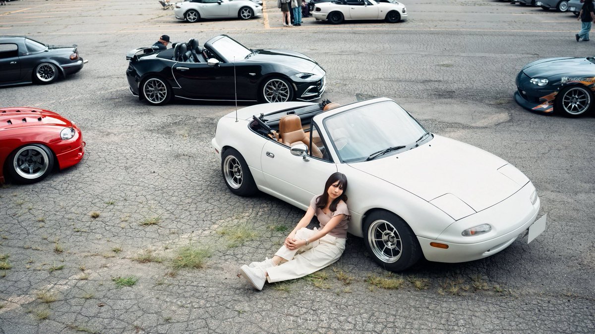 aaaaa_____ya_'s tweet photo. 車とオーナー

#ロードスター https://t.co/C57oTgUdzx