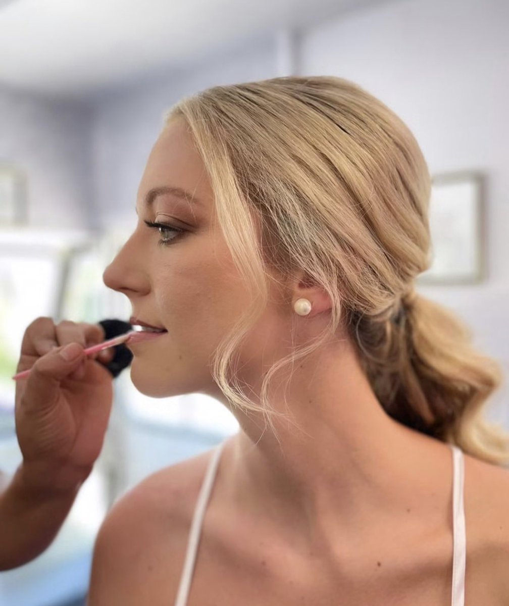 voevolution's tweet photo. A little backstage moment with one of our beautiful brides. 🤍✨

Captured inside the VO evolution Beauty Truck, where every bridal look comes to life before the “I do.”

📞 (+52) 1 984 167 4510
✉️ sales@vo-evolution.com https://t.co/SZyxeW9j3g