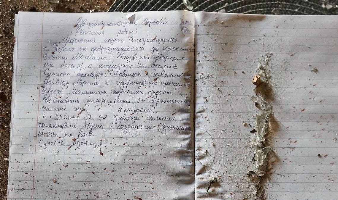 den_kazansky's tweet photo. Russia killed a 14-year-old boy in Kyiv. In broad daylight. In his own room.

On his desk, there was a notebook with unfinished homework.

A Russian drone crashed into his home — straight through the window of his room. https://t.co/UBbFH06VV8