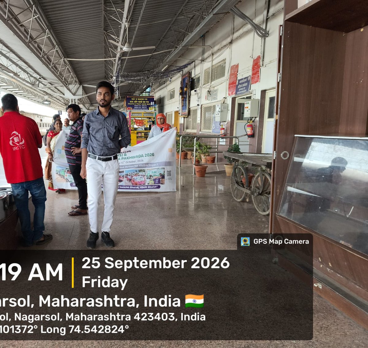drmned's tweet photo. ♻️ Swachhata Hi Seva–2026: A public awareness programme was conducted today at Nagarsul Railway Station. Passengers were informed about the new provisions of SWM 2026 and the four categories of waste segregation.
#SwachhataHiSeva2026 #NandedDivision #IndianRailways
@SCRailwayIndia
@RailMinIndia