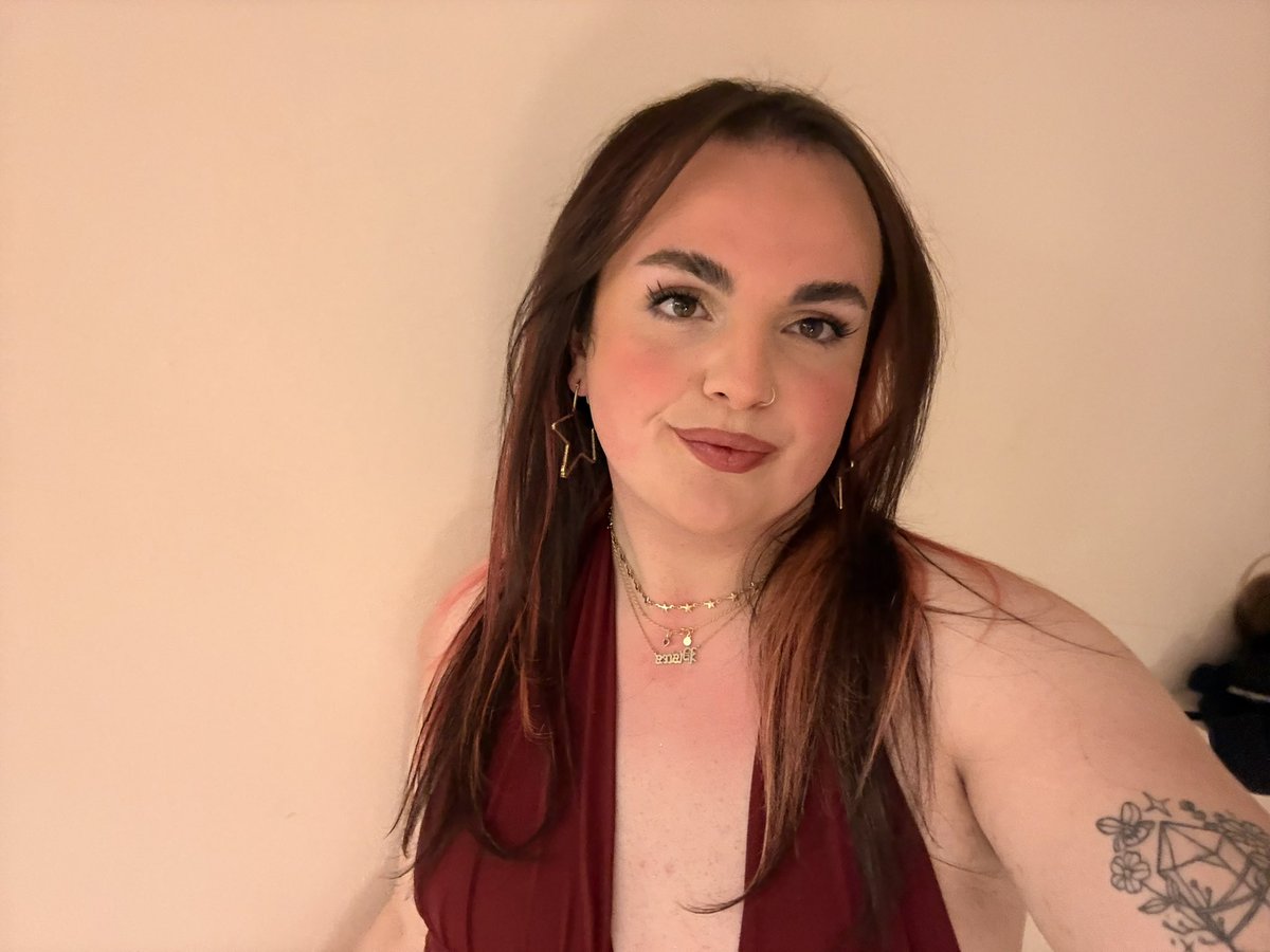 Goddesstillyxo's tweet photo. First night out in Greece, what loser is funding? 

Findom femdomme paypiggy drinkssub https://t.co/qW9SUpX7sQ