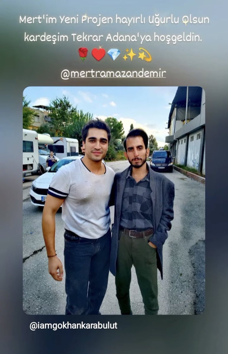 bdeemy8's tweet photo. Çok güzel 🥹 Adanalılar Mert’i büyük bir sevgiyle karşılıyor ve onu sabırsızlıkla bekliyor. ❤️
#MertRamazanDemir 
#SusuzYaz https://t.co/zSL6mVfFVc