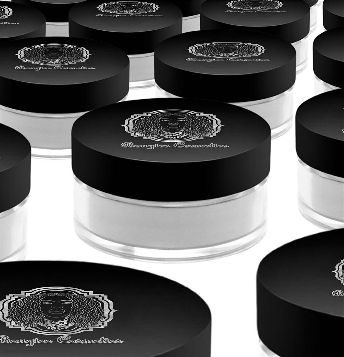 Bougieecosmetic's tweet photo. #MakeupTip: Always wait at least 3-4mins for your foundation to dry before applying your #settingpowder! 

#luxurybeauty #facemakeup #bougiee https://t.co/yhf8IeN4T7