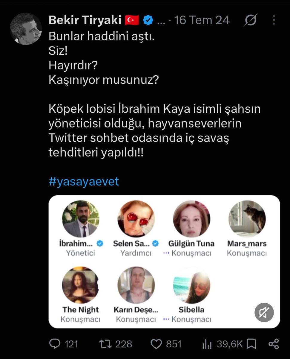 seda_su7's tweet photo. KAMUOYU AÇIKLAMASI

Köpekçi lobisi bunu da yaptı!

Devletin, içeride olması gereken kriminalleri vatandaşın başına bela ederek yaşattığı bu utancı taşımayı reddediyorum.

Benim suçum ne? Evime girip çıkmak mı?

Annem hastalığı nedeniyle gün içerisinde evden çıkamıyor. İstediği baklavadan dondurmaya, market alışverişinden diğer ihtiyaçlarına kadar istediklerini evimize götürüyorum. Annem bize yememiz için yemek, sarma,kek vb. hazırladığında gidip alıyorum. Her gün yemeğimi annem hazırlar bizde afiyetle yeriz! 

Bunun görüntülerini takip ederek, izinsiz şekilde kaydedip, ortada tek bir zehirlenme vakası, hastane kaydı, rapor veya resmi tespit olmadan hakkımda iftiralar atarak servis ettiler.

Bir de sanki çok büyük bir suçüstü operasyonu yapılmış gibi haberleştiriyorlar.

Aptala anlatır gibi bir kez daha anlatayım: Bir otelin içerisinde yalnızca odalar bulunmaz. Oteller; hamam, spa, restoran, kafe, market ve benzeri bölümleri üçüncü kişilere kiralayabilir veya bu alanların işletmesini üçüncü kişilere bırakabilir.

Ben de bir akrabama ait otelin kafe bölümünü işletiyorum. Bunun neresi gizli, neresi suç, neresi “evde kaçak işletme” anlamına geliyor?

Salı günü belediye ekipleri hem evime hem ilgili otele gelerek inceleme yaptı.Evde herhangi bir ürün hazırlandığını, satışı yapıldığına dair bir bulguya rastlanmadığına dair rapor tuttu. İlgili otele de giderek gerekli incelemeler yapıldı. 

Bugün ise yayınlanan görüntülere istinaden Tarım ve Orman ekipleri evime gelerek inceleme yaptı.
Resmî kurumlar gelip yerinde inceleme yaparken, bazıları sosyal medya üzerinden kendi mahkemesini kurup beni suçlu ilan ediyor.

Üstelik görüntüler öyle bir servis ediliyor ki sanki uyuşturucu veya fuhuş operasyonunda suçüstü yakalanmışım!

Ayakları üzerinde duran, çalışan ,annesinin tüm sorumluluğunu taşıyan ve kendi hayatını sürdüren bir kadın; sırf belirli bir çevrenin hedefi olduğu için bu şekilde teşhir edilemez.

Ben yıllardır kişisel verilerimin yayılmasına, takip edilmeye, hedef gösterilmeye ve sosyal medya üzerinden yürütülen zorbalığa maruz kalıyorum.

Köpekçi terörüne asla boyun eğmeyeceğim.

Evime girip çıkmaya da, anneme bakmaya da, hayatımı yaşamaya da devam edeceğim.

Beni susturamayacaksınız. Size asla boyun eğmeyeceğim! 
@adalet_bakanlik @TC_icisleri 
@abakingurlek @mustafaciftcitr