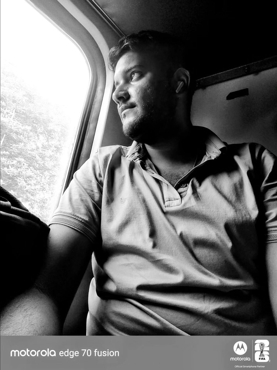 AnikaHandkins's tweet photo. Chasing new horizons, one train ride at a time. https://t.co/UQEFftjAk0