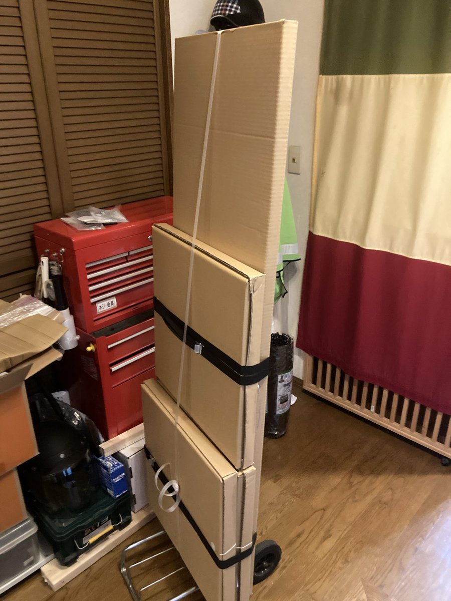 mashuko's tweet photo. 本日より当方所属JPAL展
9/26〜10/4まで
昨日は大きな荷物を持って新宿まで搬入して来ました。
当方の在廊当番日は9/29、10/2です。 https://t.co/i2oeraH66w
