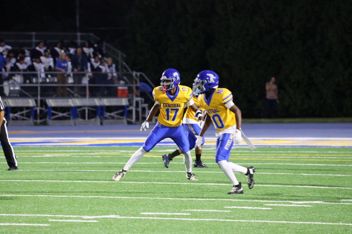 JTHS_204's tweet photo. Joliet Central Homecoming 2026:
Joliet Central’s Homecoming football game was filled with school spirit, community pride, and memorable moments on and off the field!

View photos from last Friday’s game here: https://t.co/Xtqprlgh5a https://t.co/fU4dno3hQb