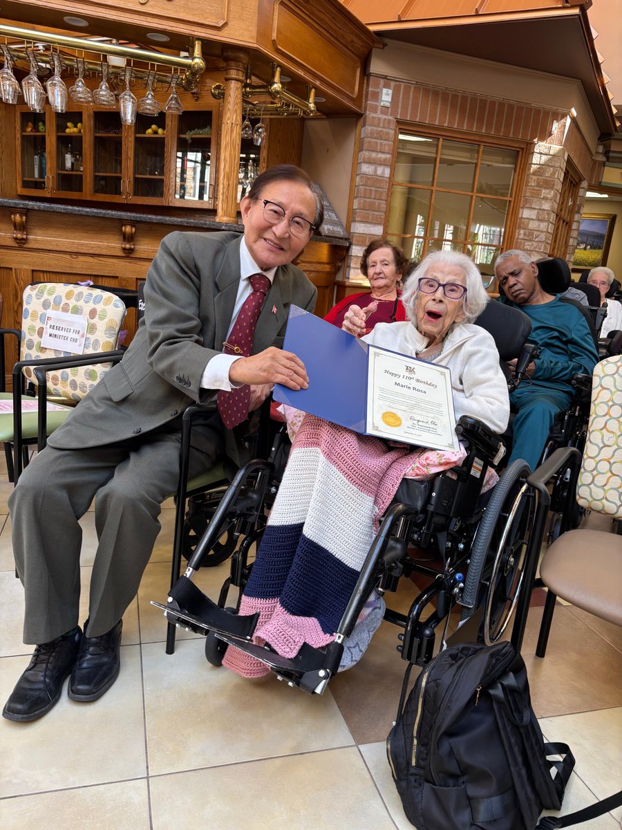 RaymondChoPC's tweet photo. So grateful to to pay tribute to all our super super #seniors @HumberHeights, including the oldest living Canadian, Marie Rosa. 

It's inspiring that these individuals lived a great century!

It's also inspiring that they laid the foundation for the Ontario we live in today! https://t.co/iCHidhFzuk