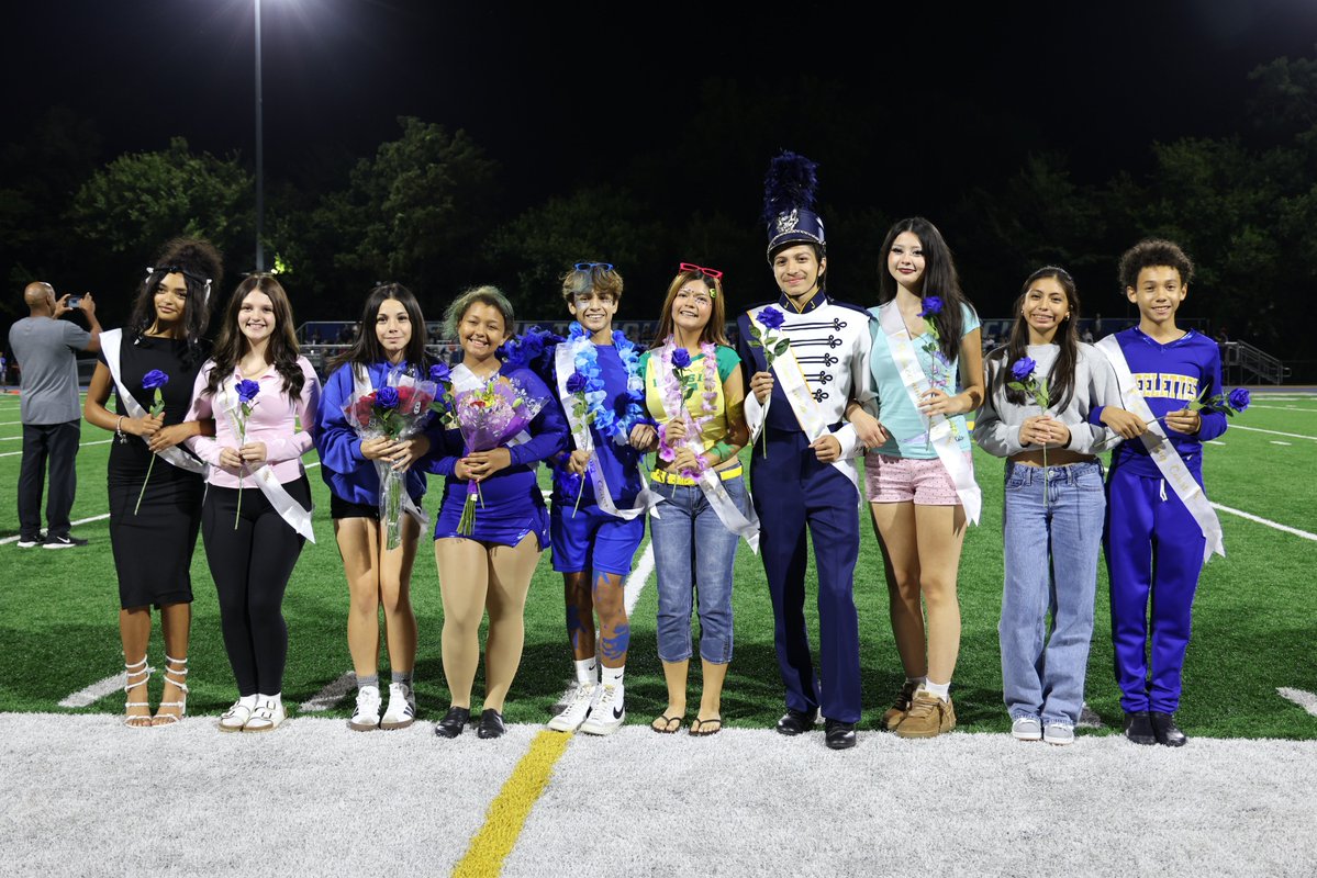 JTHS_204's tweet photo. Joliet Central Homecoming 2026:
Joliet Central’s Homecoming football game was filled with school spirit, community pride, and memorable moments on and off the field!

View photos from last Friday’s game here: https://t.co/Xtqprlgh5a https://t.co/fU4dno3hQb