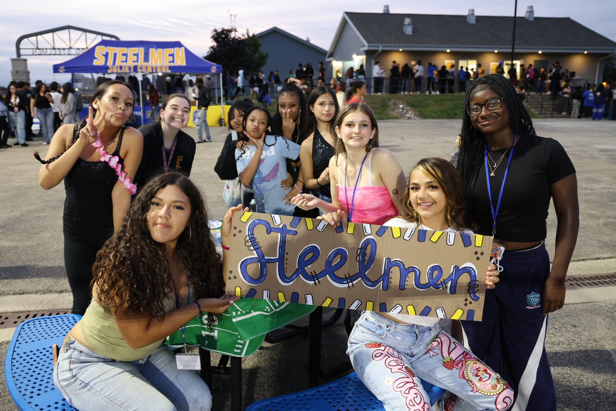 JTHS_204's tweet photo. Joliet Central Homecoming 2026:
Joliet Central’s Homecoming football game was filled with school spirit, community pride, and memorable moments on and off the field!

View photos from last Friday’s game here: https://t.co/Xtqprlgh5a https://t.co/fU4dno3hQb