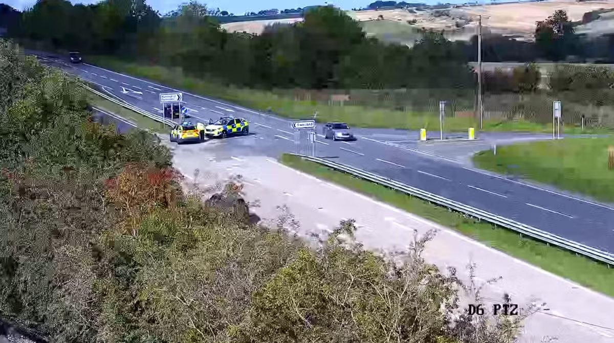 ChronicleLive's tweet photo. Footage shows another driver going the wrong way on A1 at notorious Northumberland junction
https://t.co/XaeuEqIFF6 https://t.co/38veEeMizO