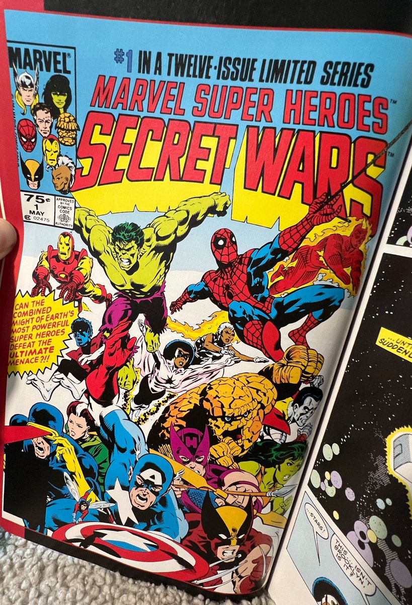 tytaylorcomics's tweet photo. Starting to re-read the original #SecretWars to brush up! #Avengers https://t.co/QyfCmbyhet