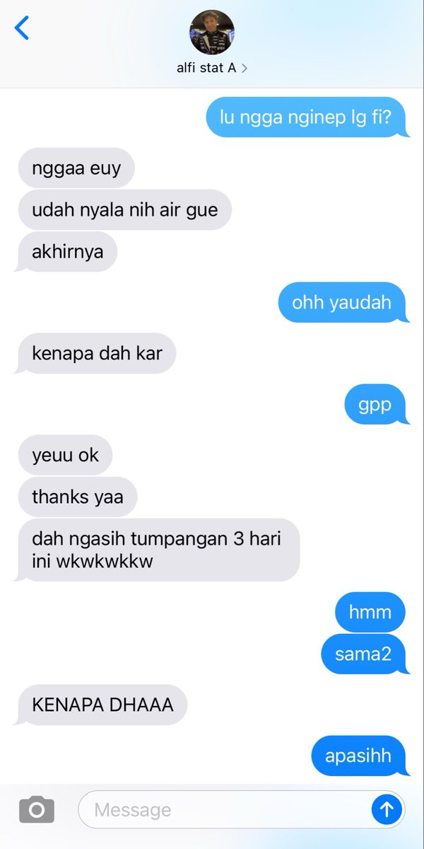 alekalbwon's tweet photo. #pialbon two tweets au

air kosan alfi udah nyala, tapi si karel malah ketagihan living together sama alfi,,, https://t.co/Y7XpA415Gq