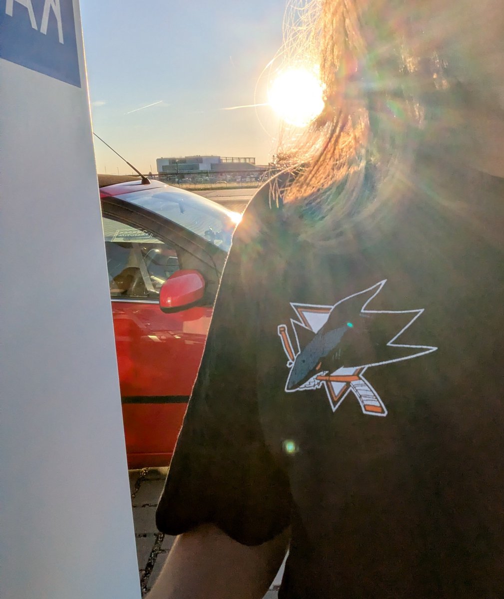 outro_teal's tweet photo. I'll be at a concert during the announcement but!! I'll be wearing my sharks shirt https://t.co/StCirf9VxJ