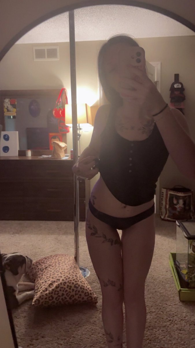 RainyAtNightX's tweet photo. Cute lil mirror pic 💋

Tags: nsfwtwt SellingContent BuyingContent https://t.co/iKxzmoSwro