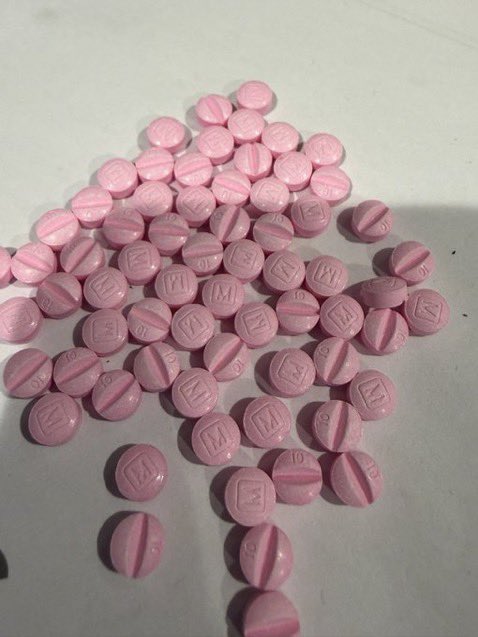 cookiemonsta069's tweet photo. holy shit #drugtwt https://t.co/rTkpEFEGth