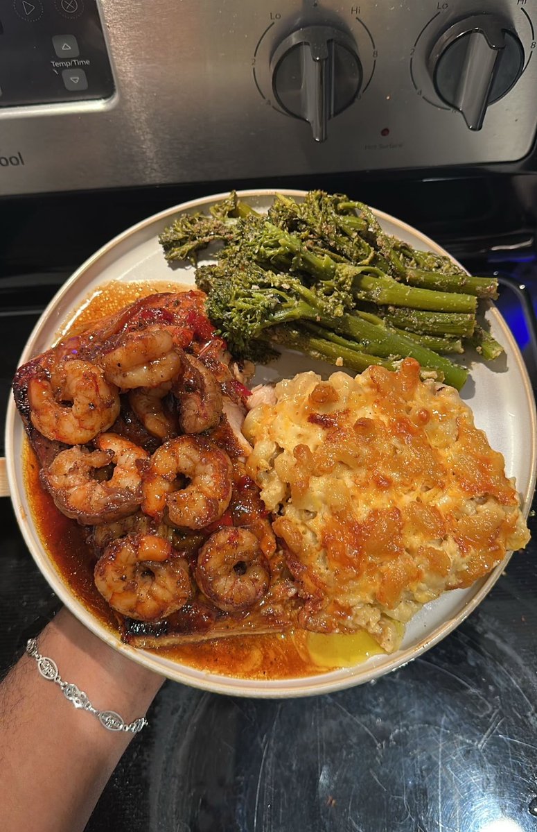 _officialahmaad's tweet photo. Hi, Can I take your order? 🧑🏾‍🍳 https://t.co/eKrmKWZ6Mm