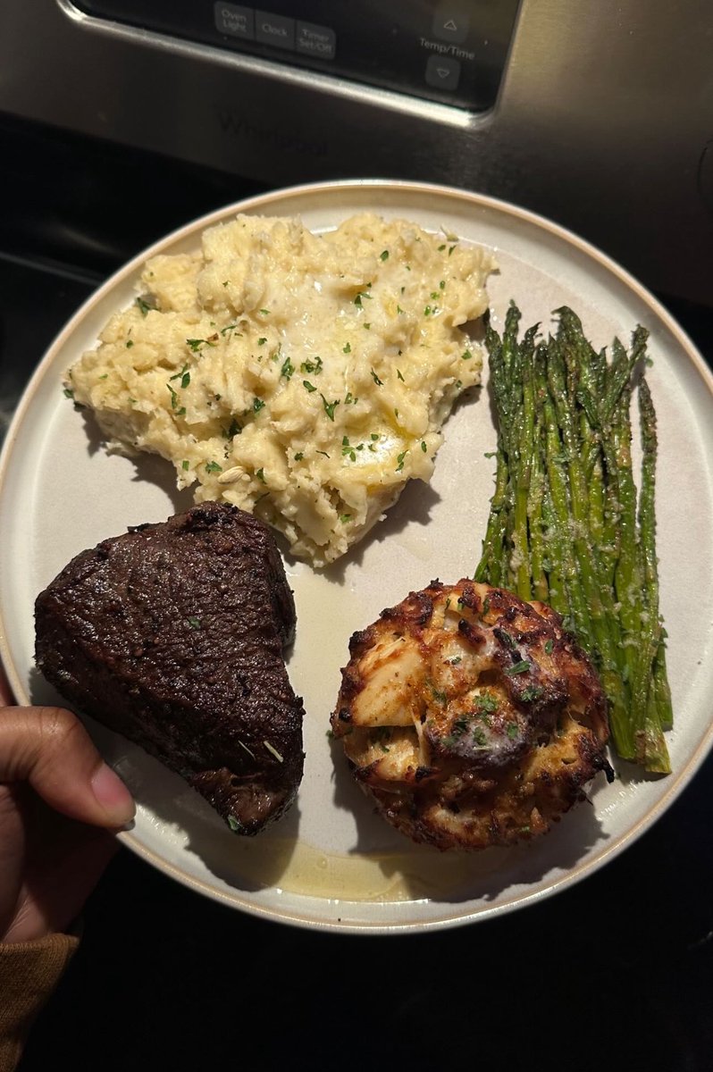 _officialahmaad's tweet photo. Hi, Can I take your order? 🧑🏾‍🍳 https://t.co/eKrmKWZ6Mm