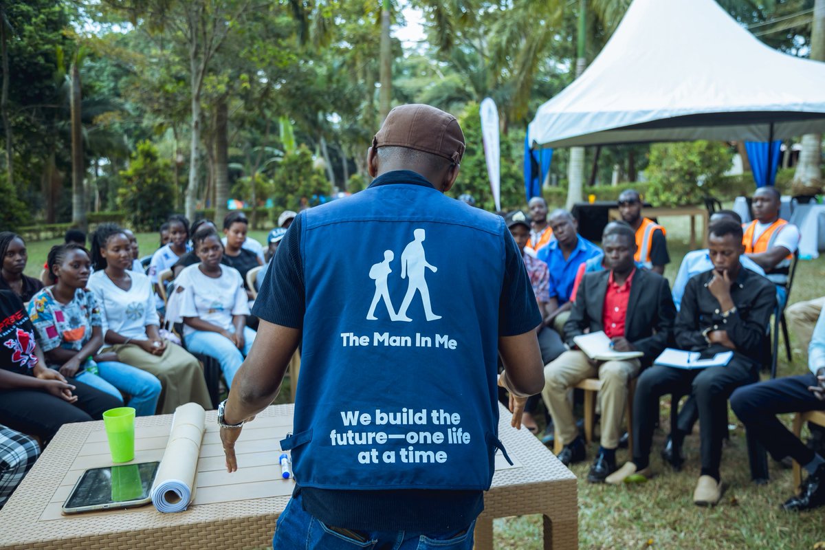 Maninme_ug's tweet photo. COHORT 1
We gathered boys and girls for a 3 day residential retreat under the Rotary Global Grant,focusing on mindset transformation,financial literacy,mental health, leadership,reproductive health, counselling, and sustainable livelihoods.
#BCUP β Boy Child Uplifting Program https://t.co/1AZFqg1e7s