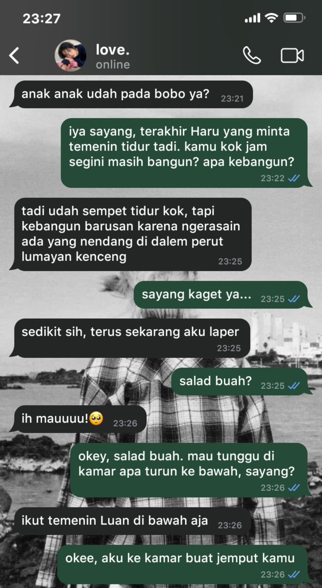 luandamien's tweet photo. salad buah tapi minta pakai tomat. https://t.co/HBsqBtl54T