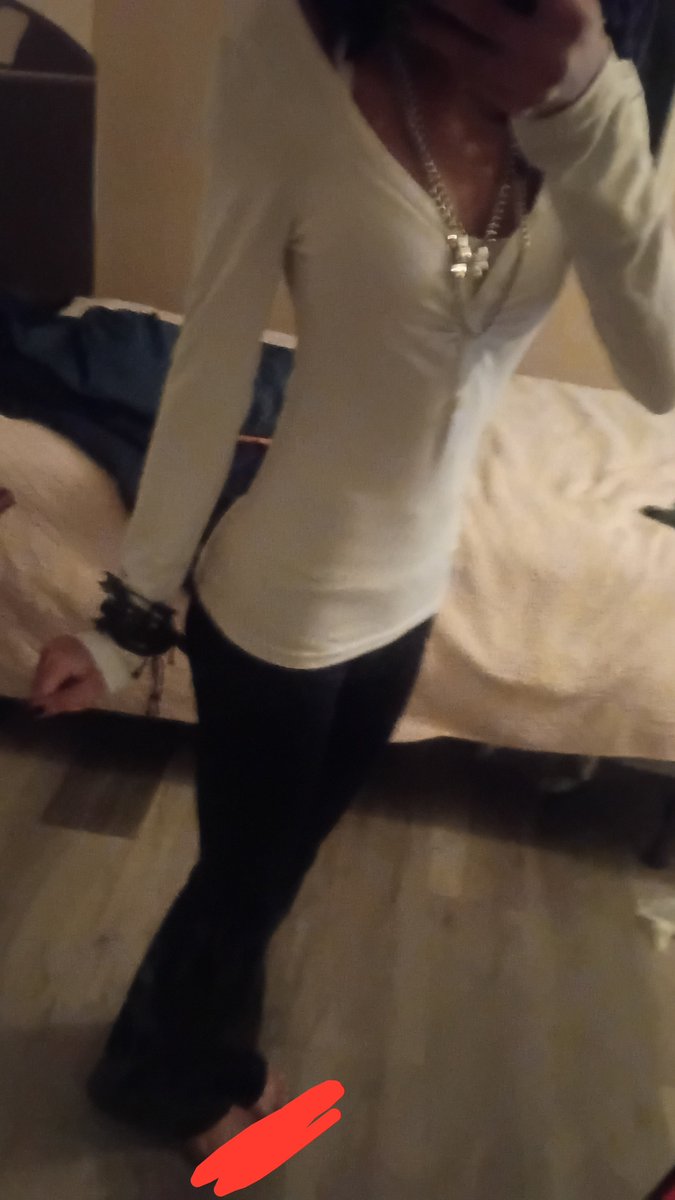 nekopuffiz's tweet photo. pretti boi luvs tight fits! 
(灬ºωº灬)♡ #catboy #femboy https://t.co/akZF9MpeAd
