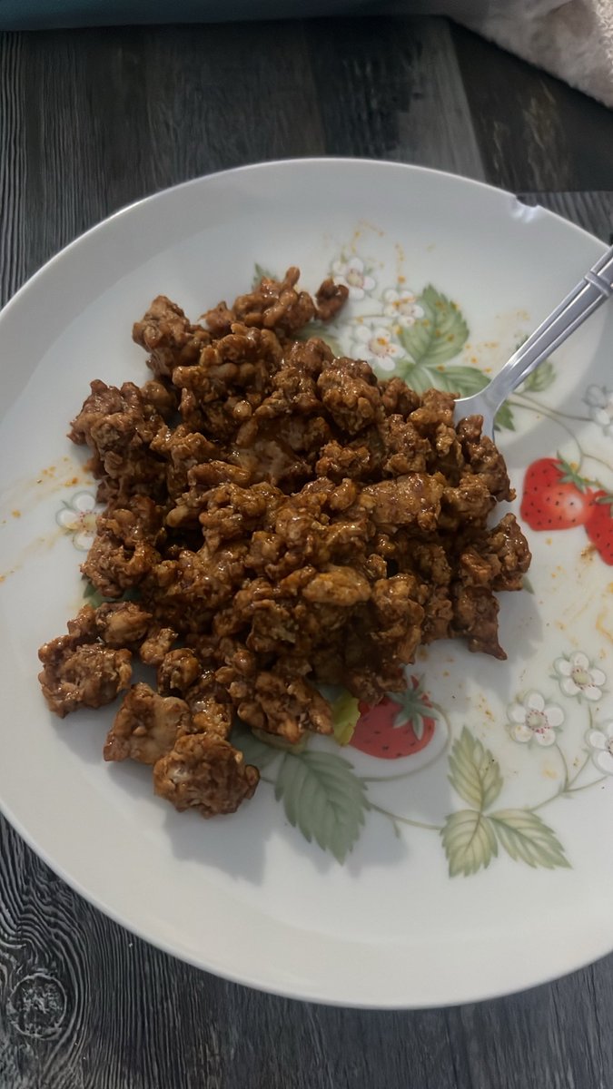 deerlingcals's tweet photo. last night’s leftovers - a taco and the rest of the meat for 500 cal so 850 so far today https://t.co/KEVVVGsn0S