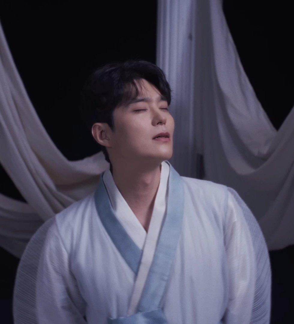 dong2dang2's tweet photo. 내 테리우스동실아 돌아와... https://t.co/mjVYapFZi7