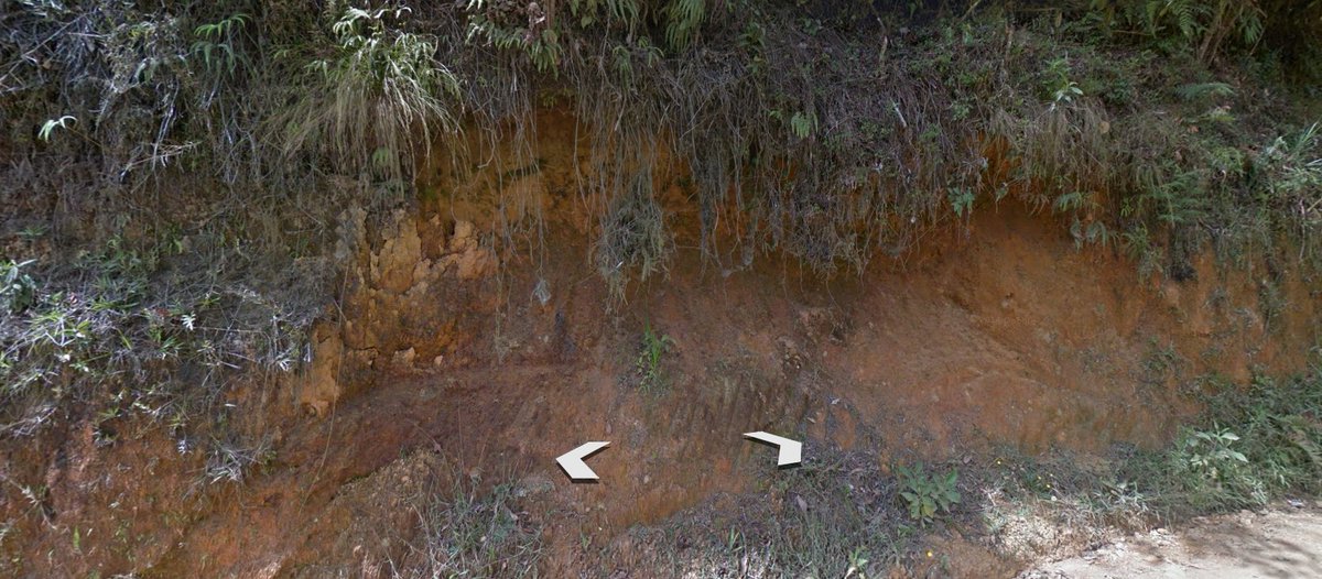 Ubermulch's tweet photo. Being a third-worlder is entirely determined by whether or not you see this disgusting coloured soil when you walk out of your door. https://t.co/FRCJwyxvBr